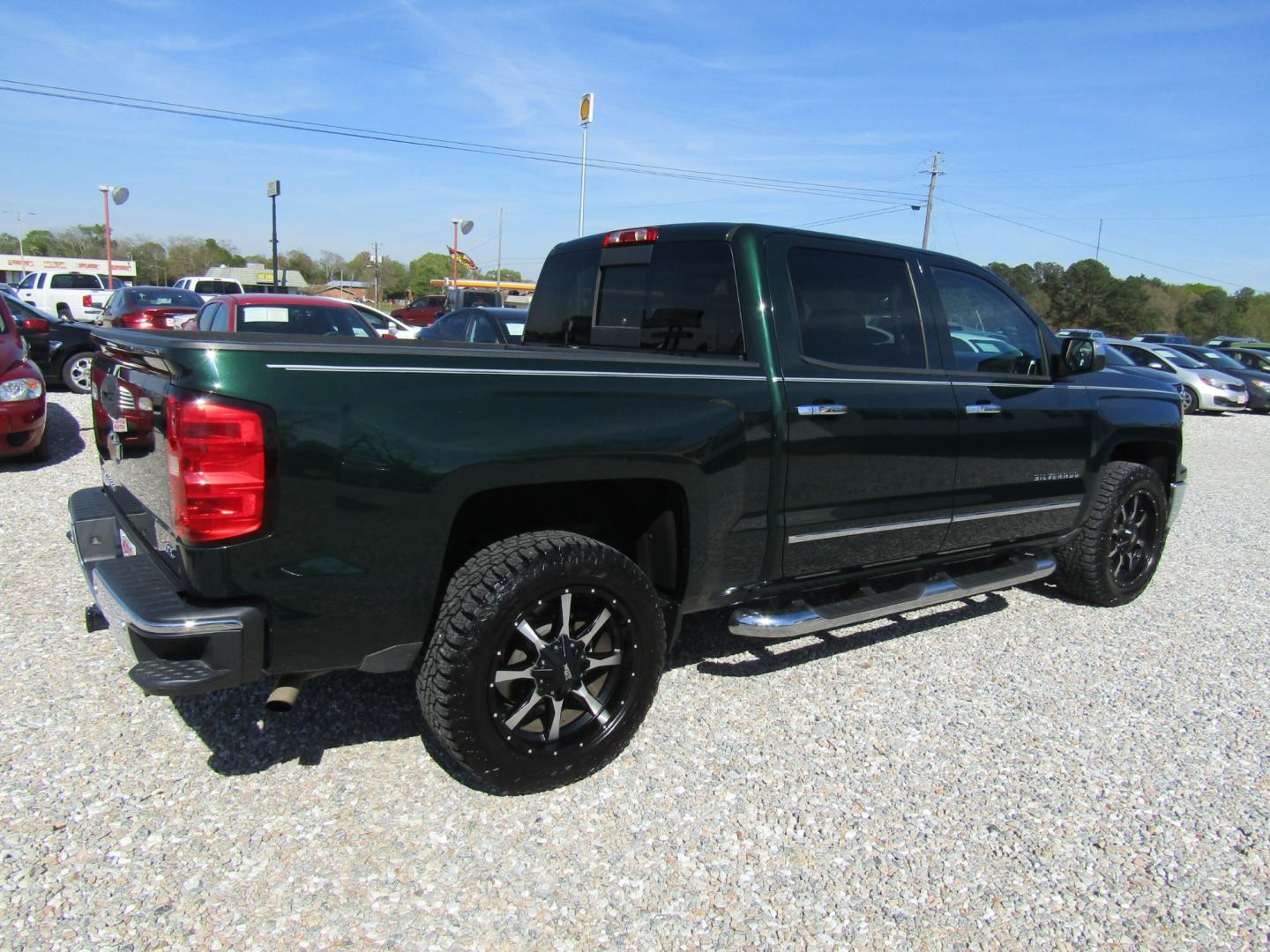 2014 Green /Tan Chevrolet Silverado 1500 1LZ Crew Cab 2WD (3GCPCSEC2EG) with an 5.3L V8 OHV 16V engine, Automatic transmission, located at 15016 S Hwy 231, Midland City, AL, 36350, (334) 983-3001, 31.306210, -85.495277 - Photo#7